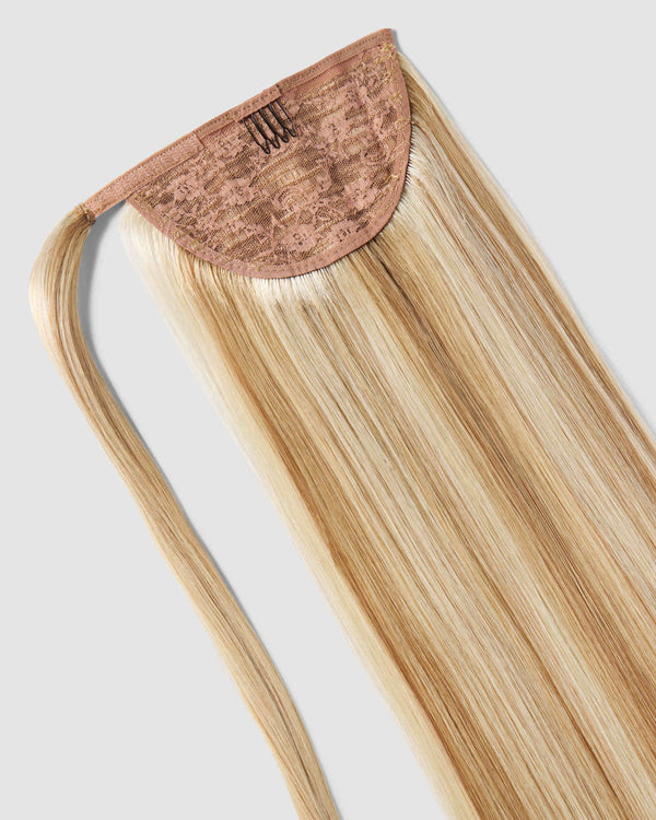 Long, blonde clip-in hair extensions in Honey Beach Blonde, are ideal for adding volume to ponytails.