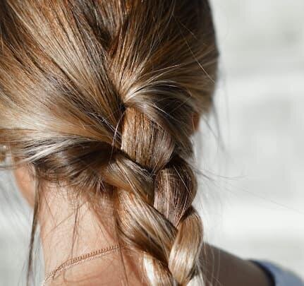 How to add hair extensions to your braid: learning is fun! #hairextens